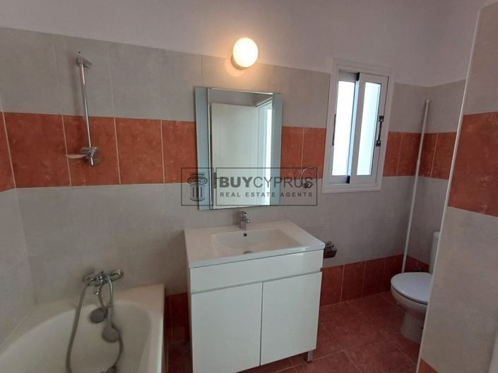 Image No.24-2 Bed Villa for sale