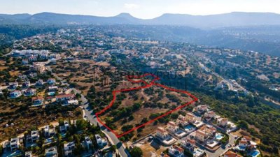 Touristic Land For Sale  in  Neo Chorio