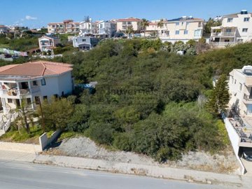 Residential Land  For Sale  in  Chlorakas