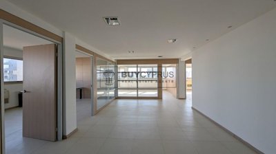 Office  For Sale  in  Agia Zoni