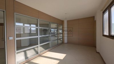 Office  For Sale  in  Agia Zoni