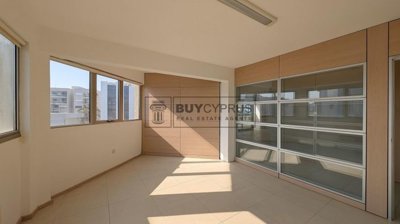 Office  For Sale  in  Agia Zoni