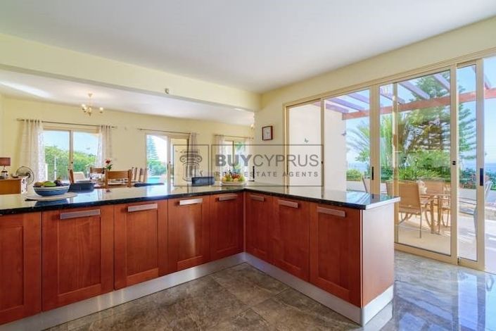 Image No.13-Villa de 4 chambres à vendre à Sea Caves