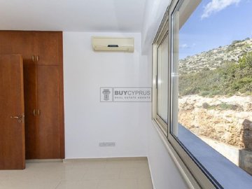 Apartment For Sale  in  Peyia