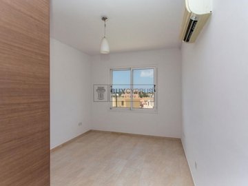 Apartment For Sale  in  Peyia