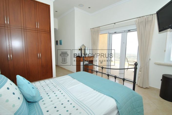 Image No.45-5 Bed Villa for sale