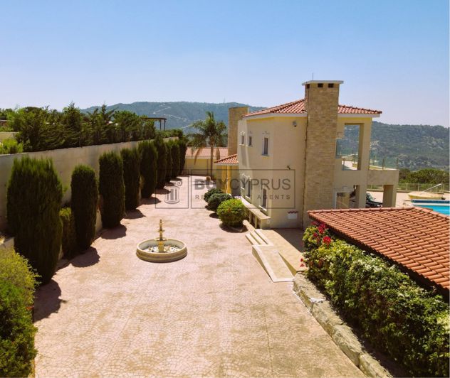 Image No.74-5 Bed Villa for sale