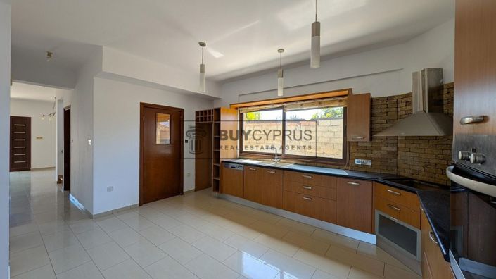 Image No.12-Villa de 6 chambres à vendre à Konia