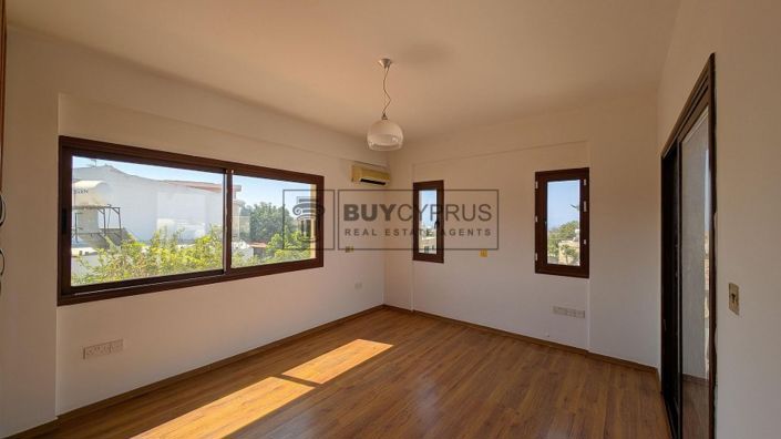 Image No.18-Villa de 6 chambres à vendre à Konia