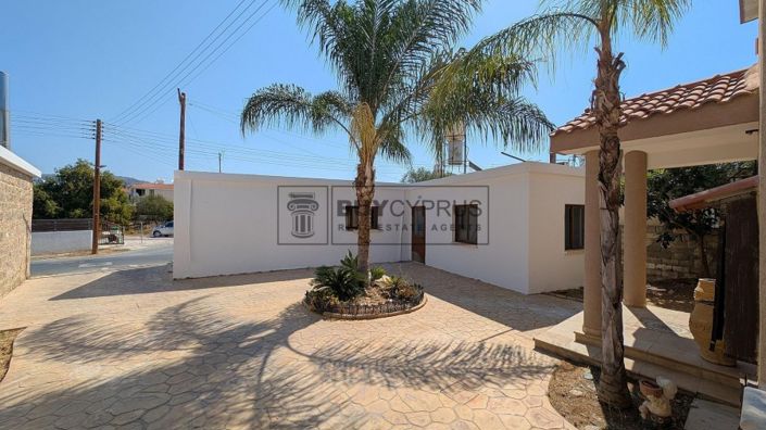 Image No.2-Villa de 6 chambres à vendre à Konia