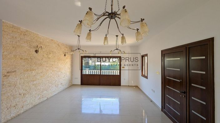 Image No.5-Villa de 6 chambres à vendre à Konia