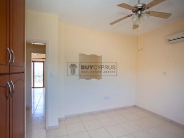 Town House For Sale  in  Kissonerga