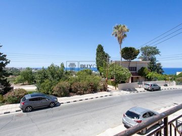 Town House For Sale  in  Kissonerga