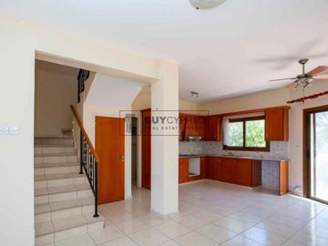 Town House For Sale  in  Kissonerga