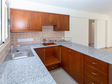 Apartment For Sale  in  Peyia