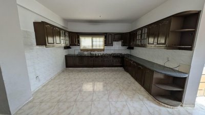 Apartment For Sale  in  Yeroskipou