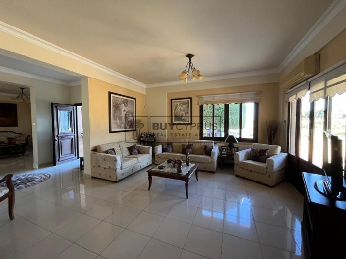 Image No.9-5 Bed Villa for sale