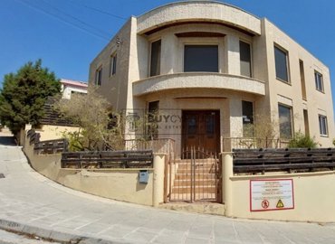 Detached Villa For Sale  in  Agios Athanasios