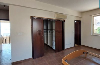 Detached Villa For Sale  in  Agios Athanasios
