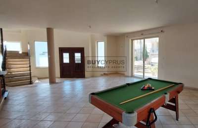 Detached Villa For Sale  in  Agios Athanasios