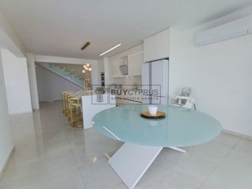 Detached Villa For Sale  in  Kissonerga