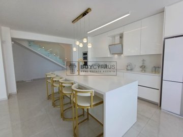 Detached Villa For Sale  in  Kissonerga