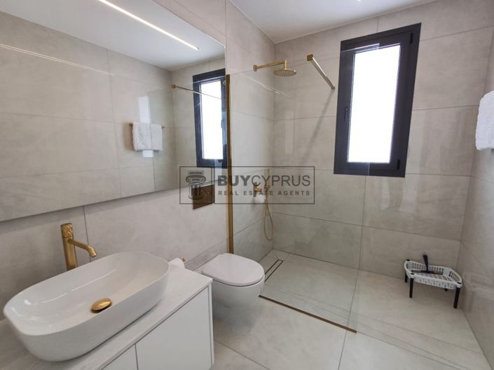 Image No.36-4 Bed Villa for sale