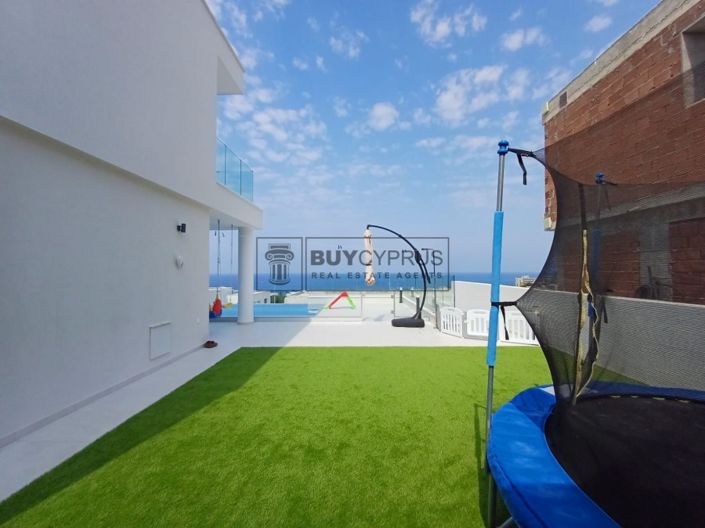 Image No.63-4 Bed Villa for sale