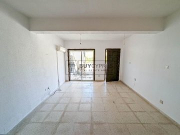 Apartment For Sale  in  Chlorakas