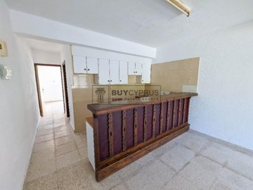 Apartment For Sale  in  Chlorakas