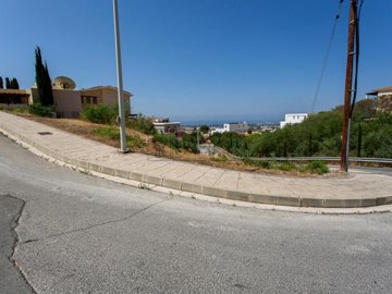 Residential Land  For Sale  in  Yeroskipou