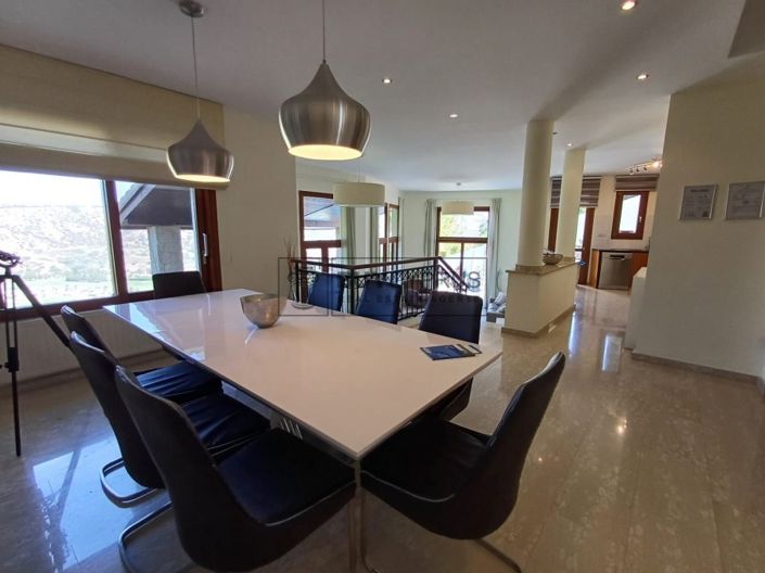 Image No.13-4 Bed Villa for sale