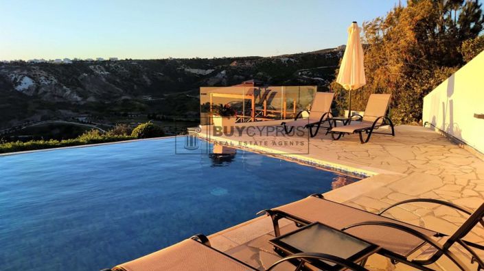 Image No.67-4 Bed Villa for sale