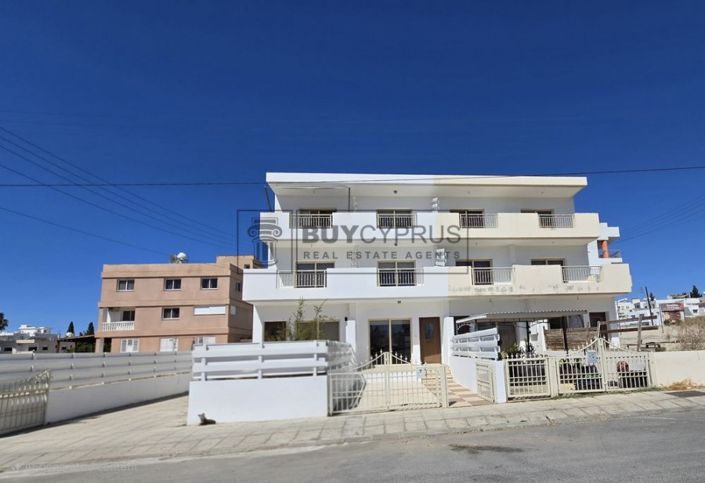 Image No.1-3 Bed Townhouse for sale