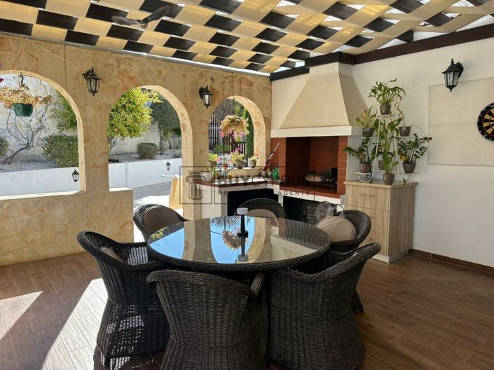 Image No.37-7 Bed Villa for sale