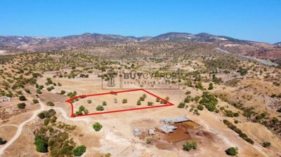 Residential Land  For Sale  in  Peyia