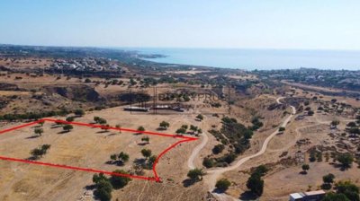 Residential Land  For Sale  in  Peyia