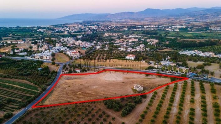 Image No.1-Terre à vendre à Polis