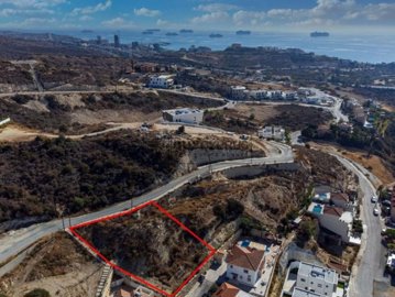 Residential Land  For Sale  in  Ayios Tychonas