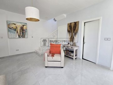 Detached Villa For Sale  in  Peyia