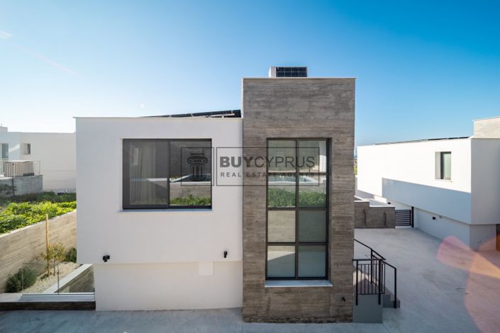 Image No.23-3 Bed Villa for sale