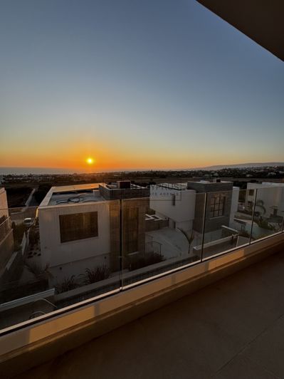 Image No.68-3 Bed Villa for sale