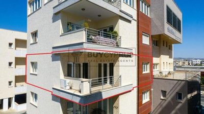 Apartment For Sale  in  Mesa Gitonia