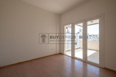 Apartment For Sale  in  Mesa Gitonia