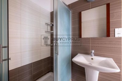 Apartment For Sale  in  Mesa Gitonia