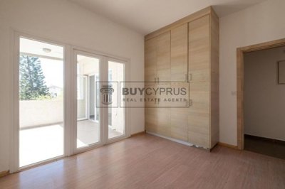 Apartment For Sale  in  Mesa Gitonia