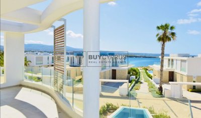 Detached Villa For Sale  in  Coral Bay