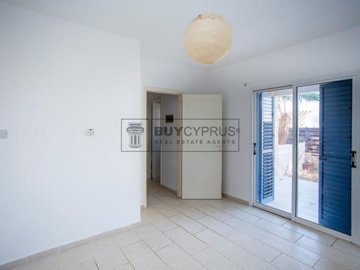 Detached Villa For Sale  in  Chlorakas