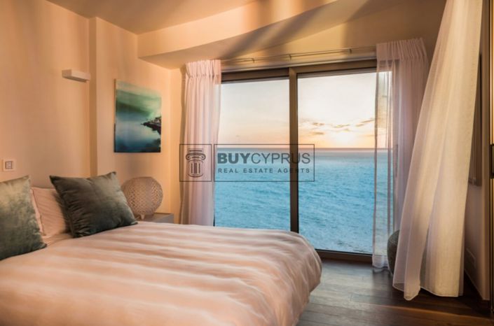 Image No.12-6 Bed Villa for sale