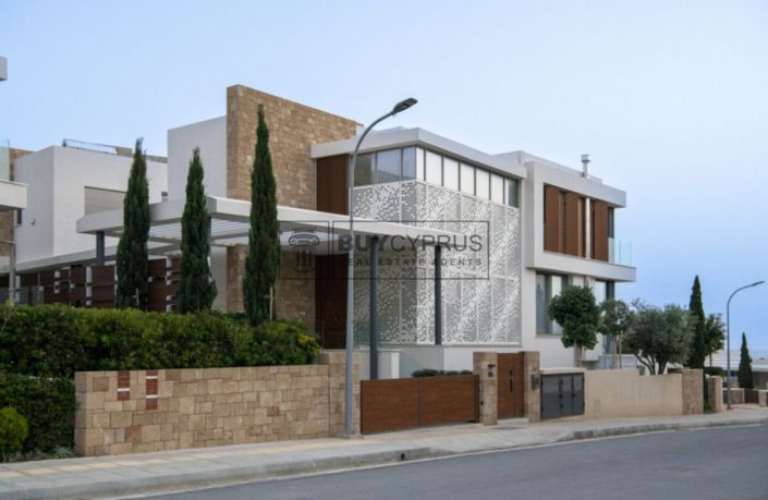 Image No.18-6 Bed Villa for sale